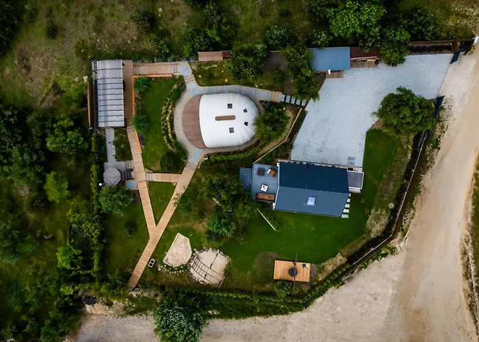 Osada Marchowo 別荘 *