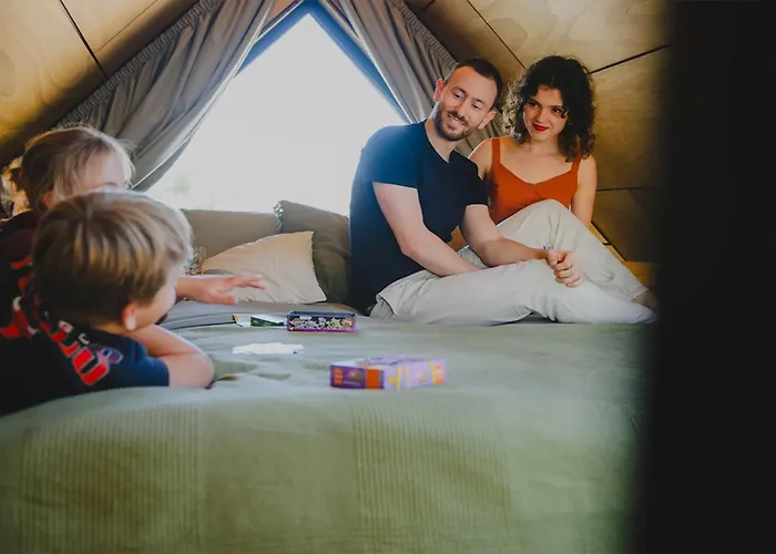 Semesterbostad Osada Marchowo Kielno